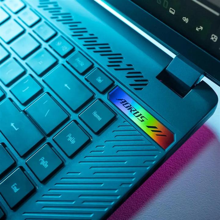 Actual product image Gigabyte Aorus 16X (16", Intel Core i9-14900HX, 32 GB, 2000 GB, DE)