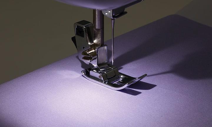 Produktbild Brother KE14S Nähmaschine