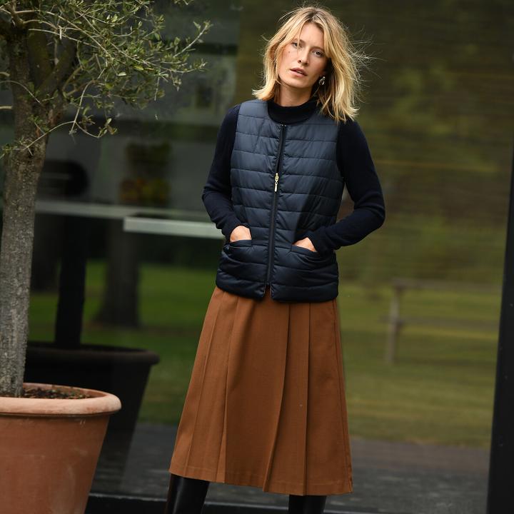 Actual product image Anne Weyburn Wendbares Steppgilet (44)