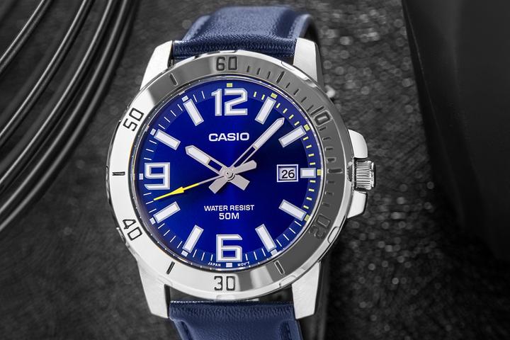 Produktbild Casio MTP-VD01L-2BV Men's Enticer Blue Leather Band Blue Dial Casual Analog Sporty Watch (220 mm)