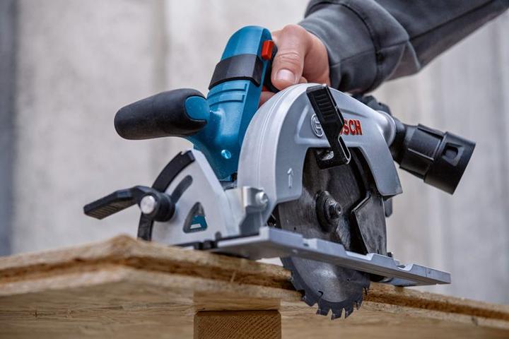 Actual product image Bosch Professional BOSC Battery Hand Circular Saw