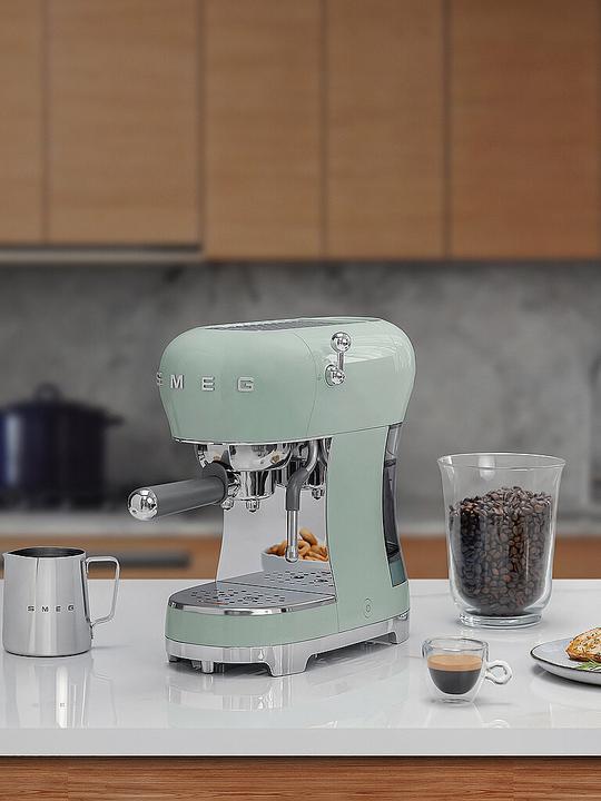 Actual product image Smeg ECF02PGEU Portafilter espresso/coffee machine Pastel green (EU plug)