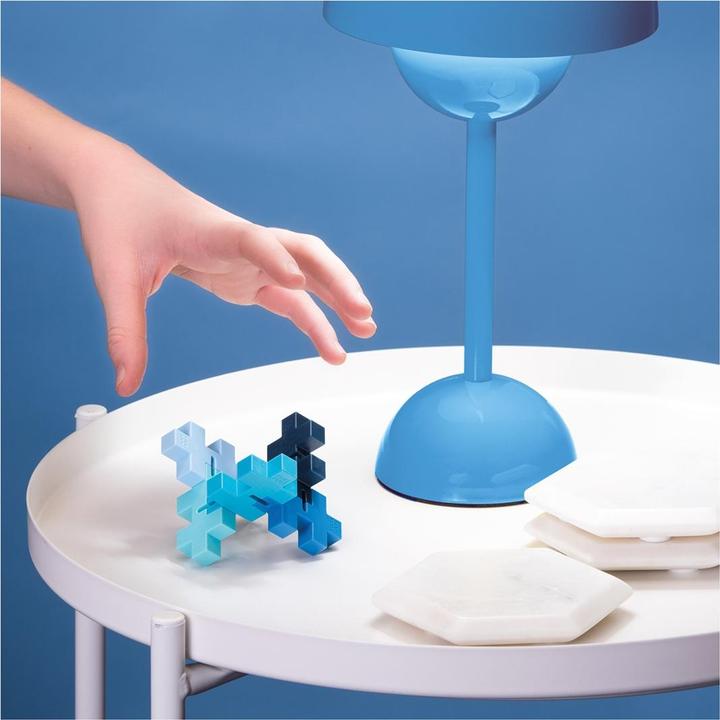 Actual product image Plus-Plus Hexel Flex building blocks, blue