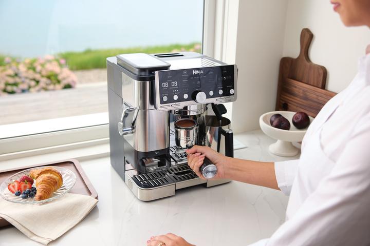 Actual product image Ninja ES701EU espresso machine