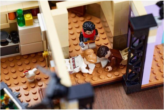 Actual product image LEGO Friends Apartments (10292, LEGO Friends, LEGO Rare Sets)