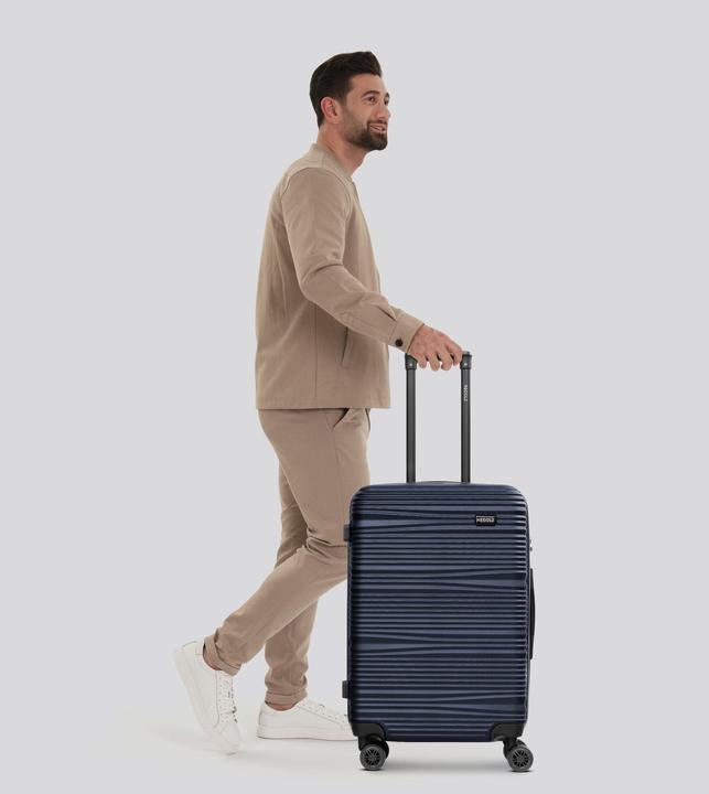 Actual product image Redolz Essentials 16 MEDIUM 4 wheel trolley 67 cm (67 l, M (50 - 90l))