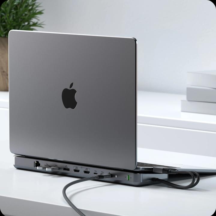 Actual product image Satechi Dual Dock Stand (USB-C, 9 Ports)