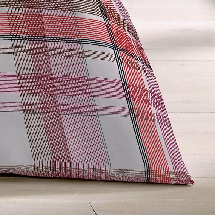 Actual product image Fleuresse Mako-Satin Bettwäsche Milano 114323 rot (Bedding set, 155x200 cm + 80x80 cm)