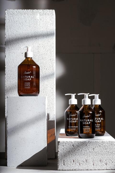 Actual product image Soeder* Natural Soap Herbal Garden (Liquid soap, 500 ml)