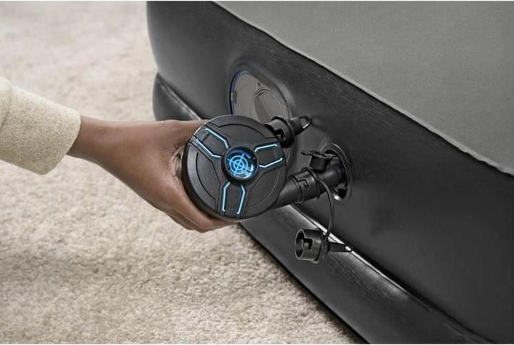 Actual product image Bestway Tritech Queen Air Mattress with Built-in USB Pump 2.03 m x 1.52 m x 36 cm (152 x 203 cm)