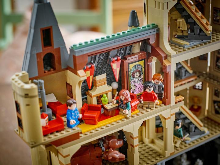 Produktbild LEGO Schloss Hogwarts: Der Hauptturm (76454, LEGO Harry Potter)