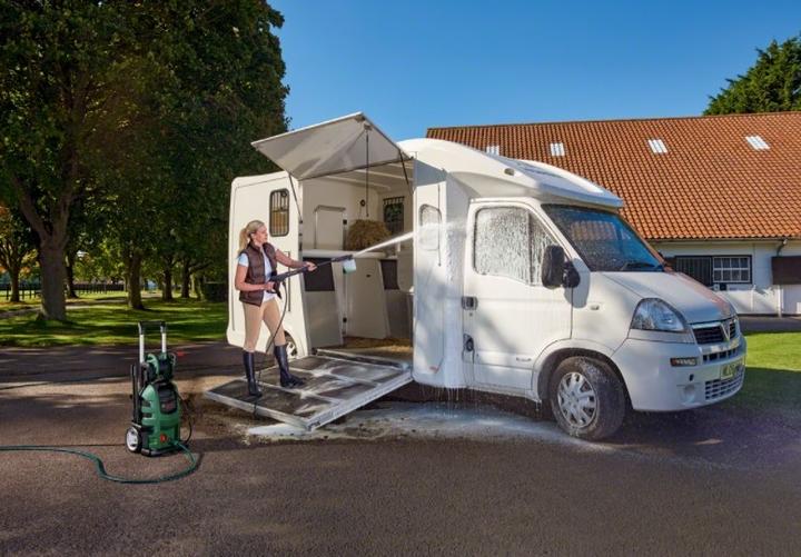 Actual product image Bosch Home & Garden High pressure cleaner AdvancedAquatak 150 incl. hose reel (Electrical connection)