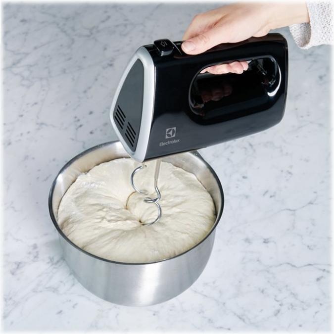 Actual product image Electrolux EHM3310 Hand Mixer Black (450 W)