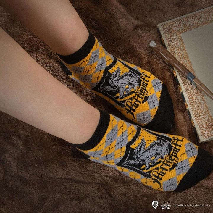 Actual product image Cinereplicas Harry Potter: Hufflepuff (3 pairs) (pack of 3, 40)