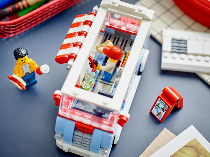 Produktbild LEGO Retro Food Truck (40681, LEGO Icons)