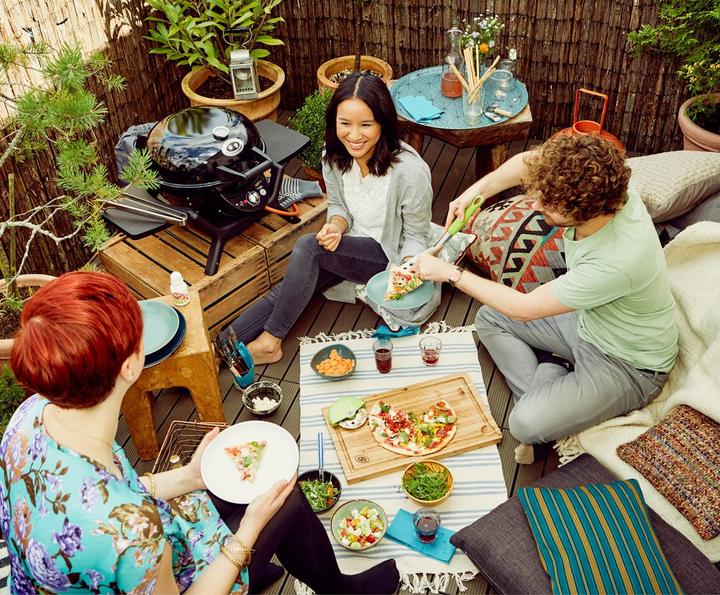 Actual product image BBQ Collection - Outdoorchef 420 G - Minichef Gasbarbecue - Compact - Zwart (4.30 kW)