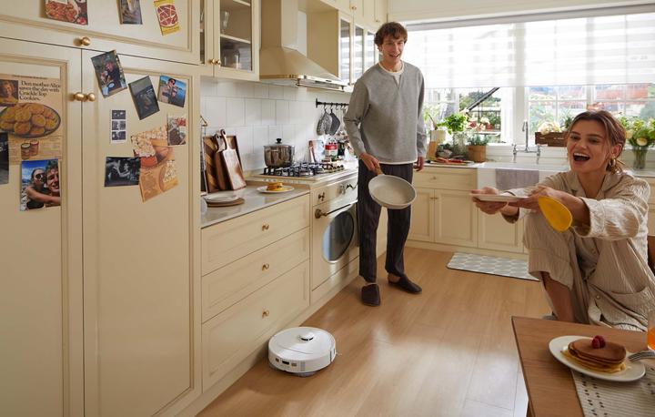Actual product image Roborock Qrevo S (Vacuum mopping robot)