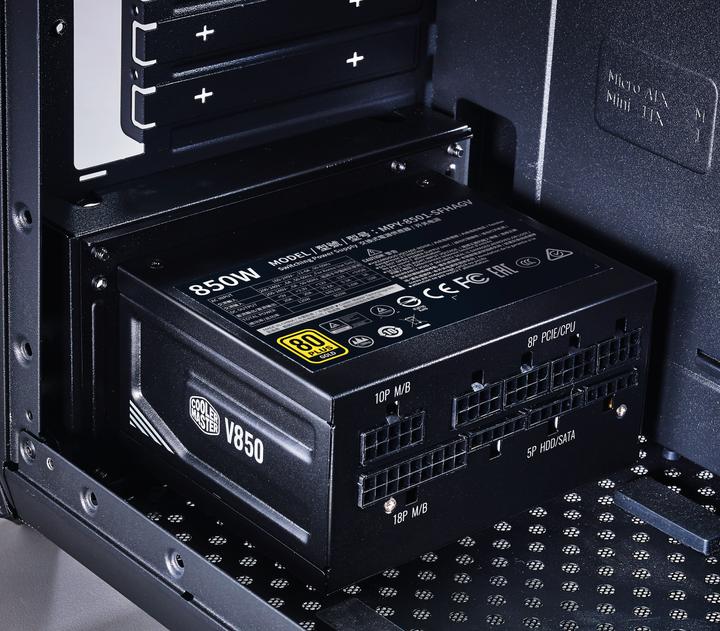 Actual product image Cooler Master V850 (850 W)