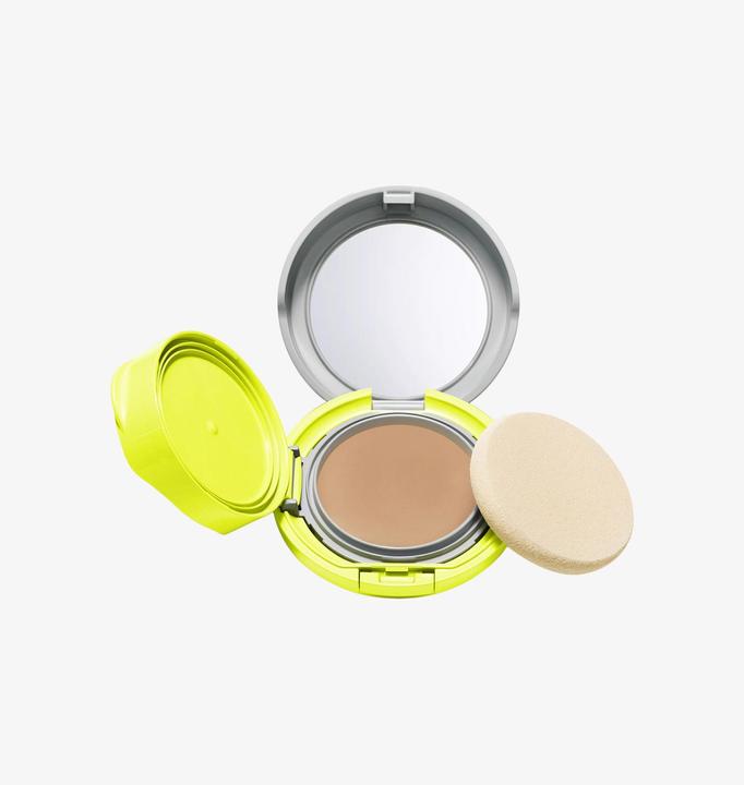 Produktbild Shiseido Sports BB Compact SPF50+ (Sports BB Compact Medium Dark)