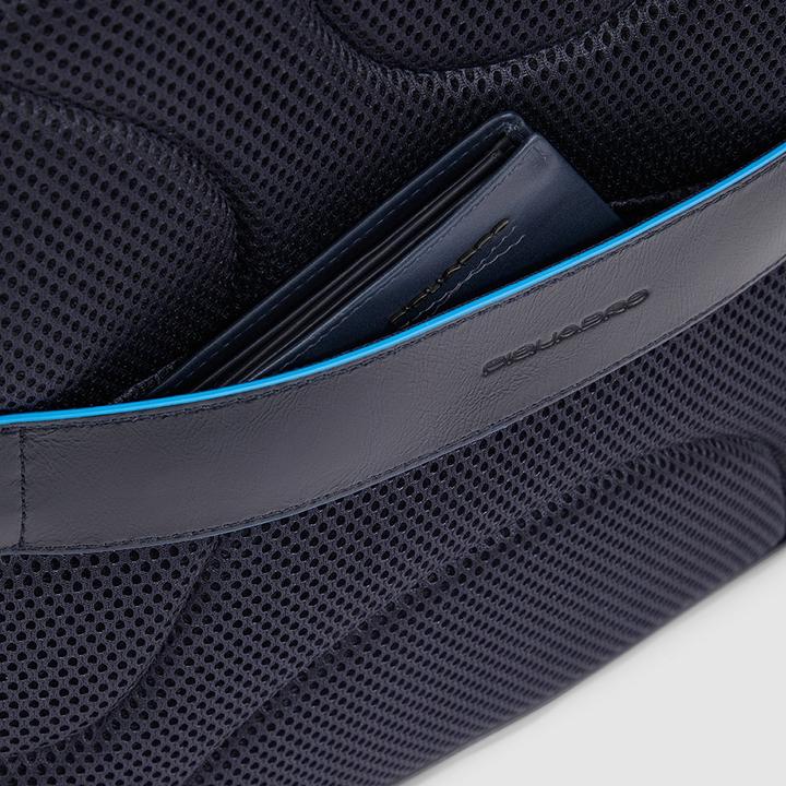 Produktbild Piquadro B2 Revamp - Laptoprucksack 14" mit iPad-Halter (19 l)
