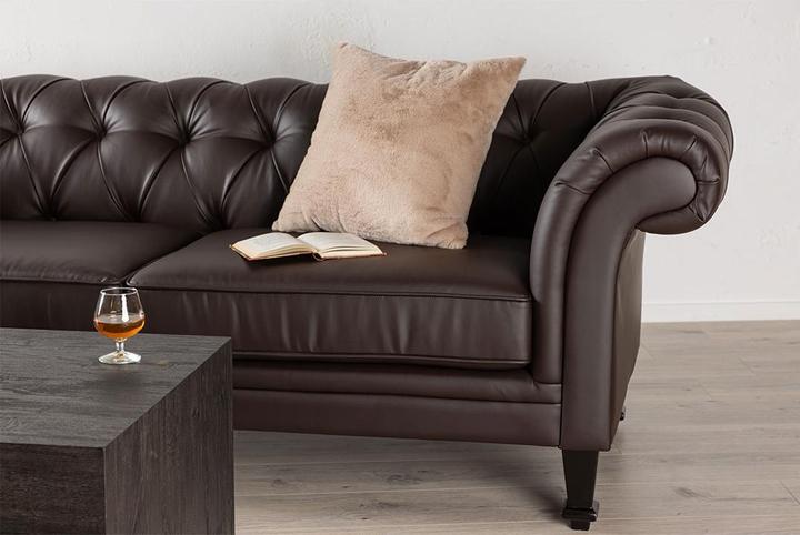 Actual product image Venture Home Aetran (3-seater)