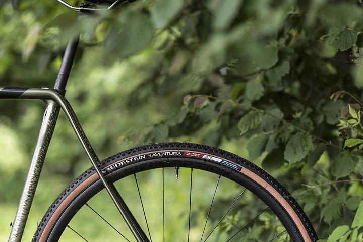 Actual product image Vredestein Aventura Gravel-Reifen, 27,5"x2,00 (50-584), Faltbar (27.5 x 2.00, 50-584)