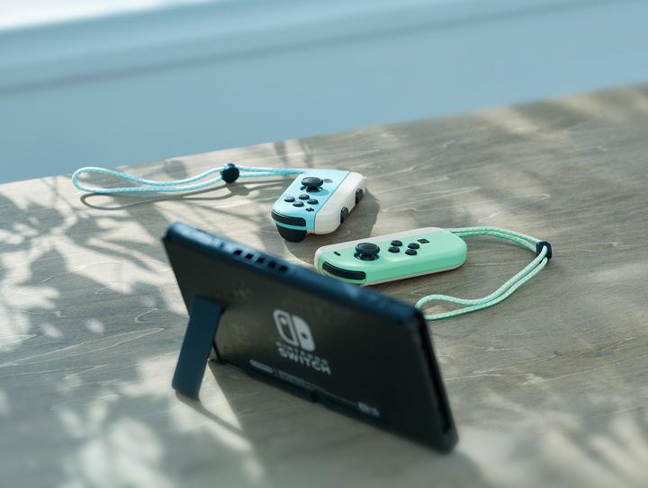 Produktbild Nintendo Switch - Animal Crossing: New Horizons Edition