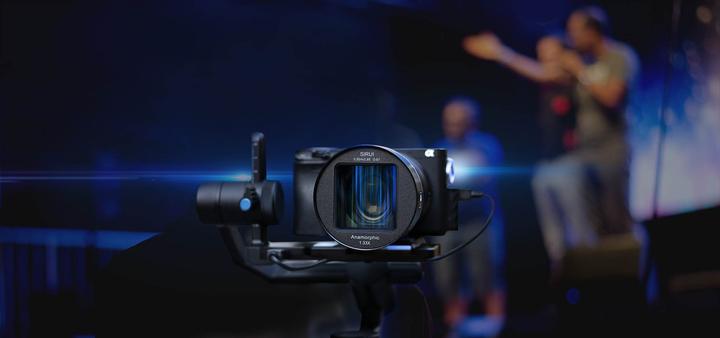 Actual product image Sirui 50mm f1.8 anamorphic lens, X mount (Fujifilm X, APS-C / DX)