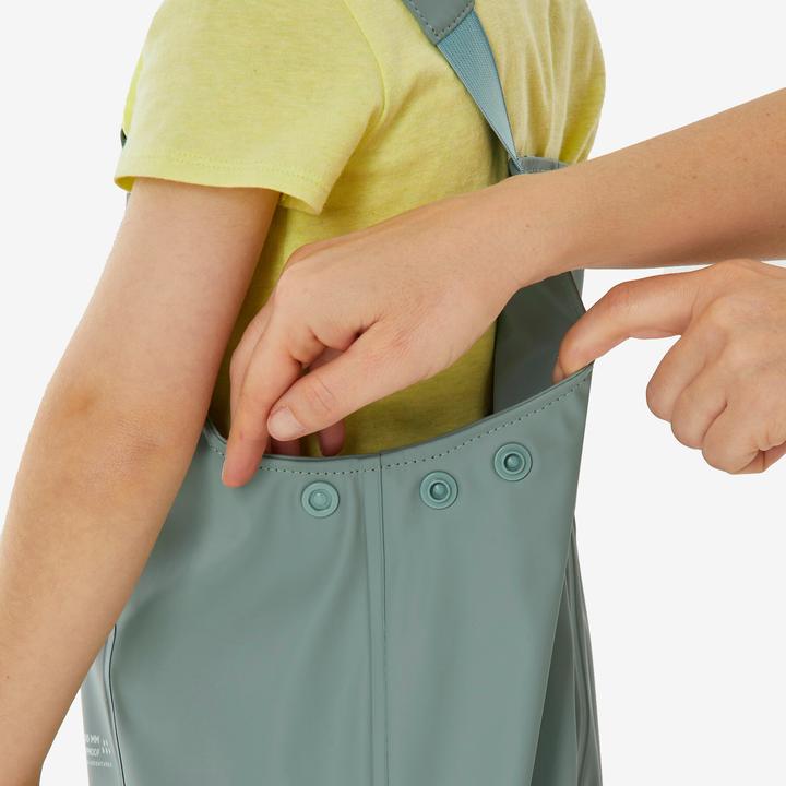 Actual product image Quechua Regenhose Latzhose Kinder wasserdicht Wandern - MH900 grün (2)