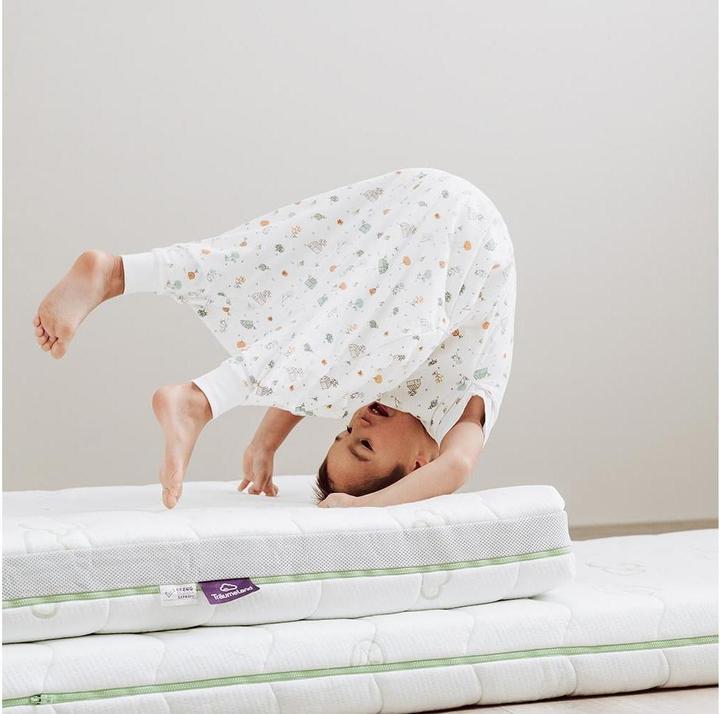 Actual product image Träumeland Octasmart XL children's and youth bed mattress (120 x 200 cm)