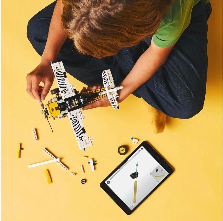 Produktbild LEGO Propellerflugzeug (42198, LEGO Technic)