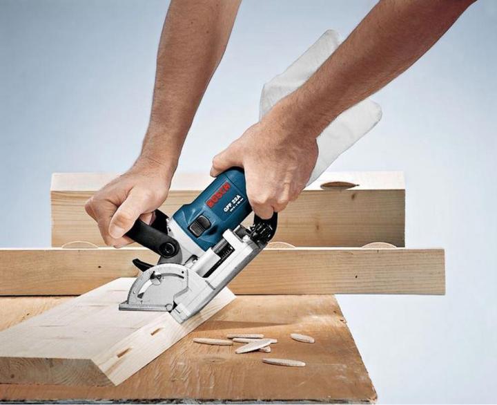 Image du produit Bosch Professional Fraiseuse universelle GFF 22 A, avec L-BOXX avec kit d'accessoires