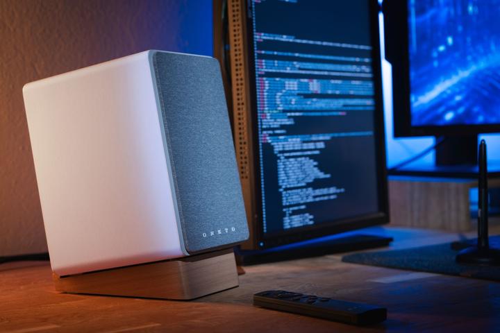 Image du produit Onkyo blanc, haut-parleur actif de bureau (Actif, Couples)