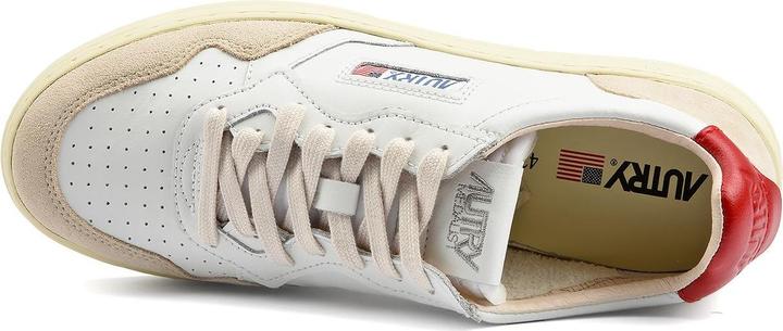 Actual product image Autry Medalist Low Man (41)