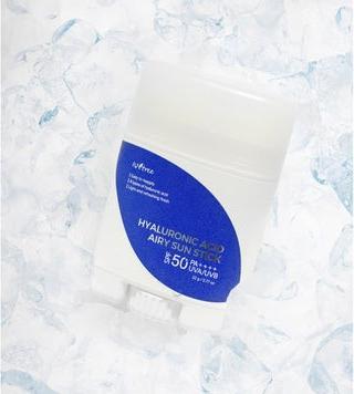 Immagine prodotto Isntree Hyaluronic Acid Airy Sun Stick (Stick solare, SPF 50, 22 ml, 22 g)
