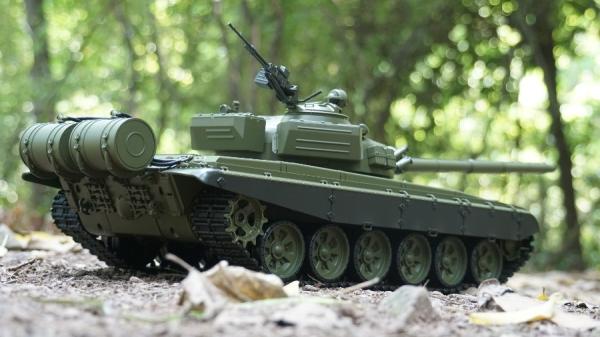 Image du produit Es-toys Heng Long, RC Tank Russian T- 72 (RTR Prêt à fonctionner)