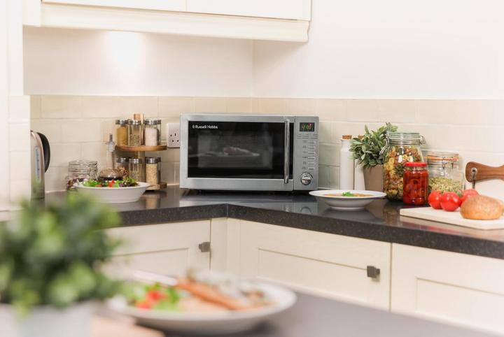 Immagine prodotto Russell Hobbs RHM2031 – 20-Liter-Digitale Mikrowelle mit Grill, Edelstahl (Spina CH, 20 l)