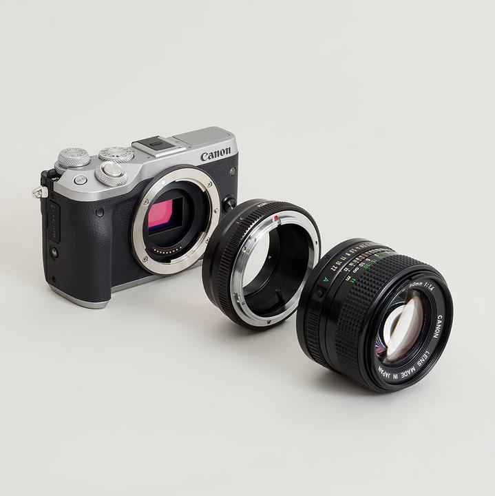 Produktbild Urth Lens Mount Adapter: Compatible with Canon FD Lens to Canon EF M Camera Body