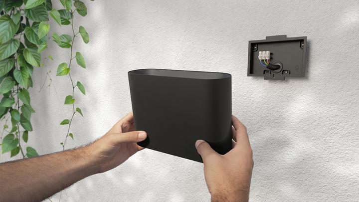 Actual product image Philips Hue White & Colour Ambiance Dymera (1020 lm, IP44)