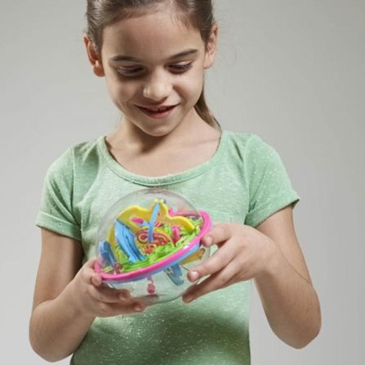 Actual product image Brainstorm Labyrinth Ball (German, French, Italian, English)