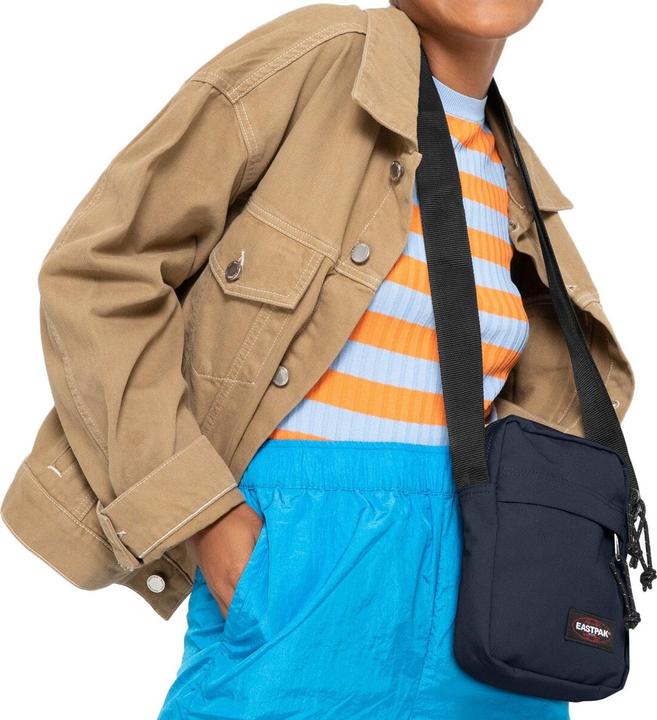 Actual product image Eastpak Umhängetasche Casual