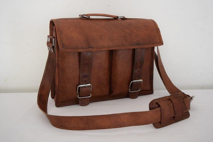 Produktbild Only-Bags.Store Der Anwalt Laptop, 16 Zoll (16")