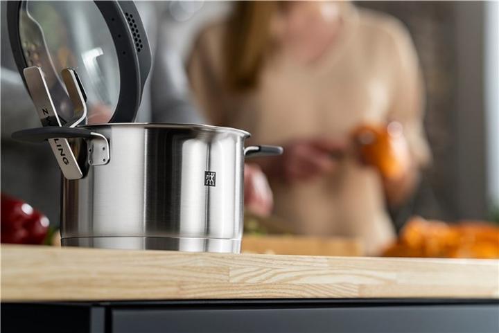 Actual product image Zwilling 1009149 Simplify stainless steel saucepan set (20 cm, Pan set + pot set, Stainless steel)