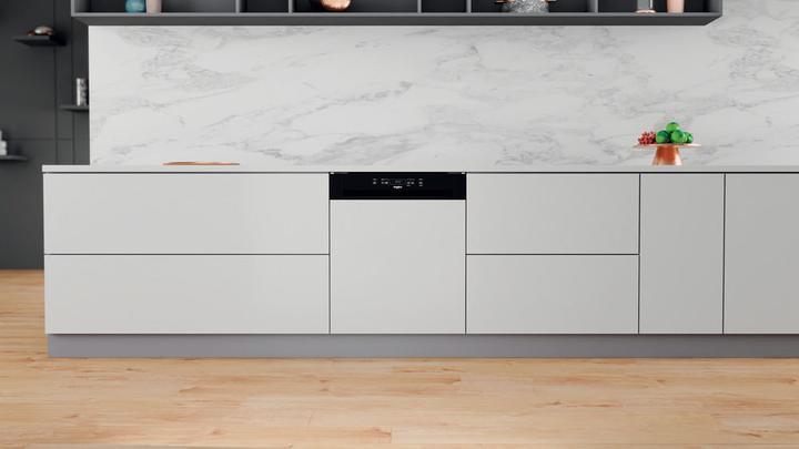 Actual product image Whirlpool WBC3C26B Dishwasher Semi Integrated 14 place settings