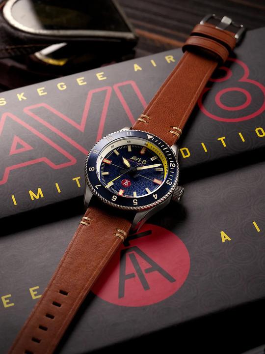 Image du produit AVI-8 AV-4103-02 Tuskegee Airmen Limited Edition Montre Homme 40mm 5ATM (Montre analogique, 40 mm)
