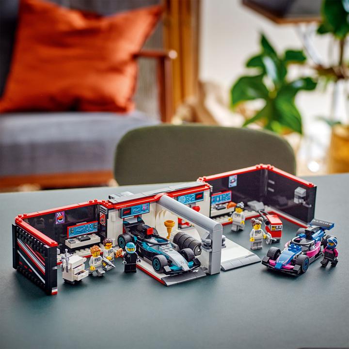 Image du produit LEGO F1 Garage mit Mercedes-AMG & Alpine Rennautos (60444, LEGO City)