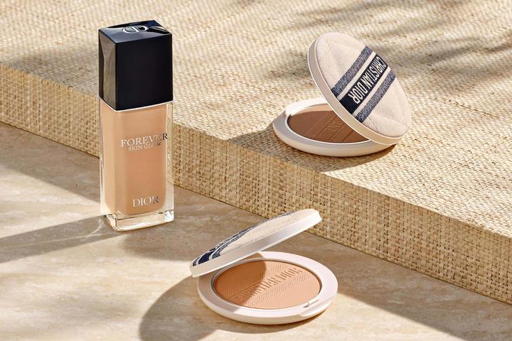 Actual product image Dior Diorskin Forever Natural Bronze L/Ed 006 Sum Int23 (006, 67 g)