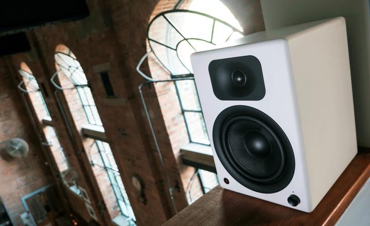 Actual product image Wavemaster Two Pro (1 pair, 110 W)