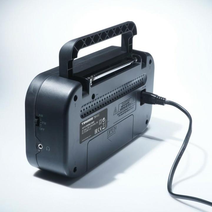 Actual product image Tiross Radio Przenośne Na Baterie Ts462