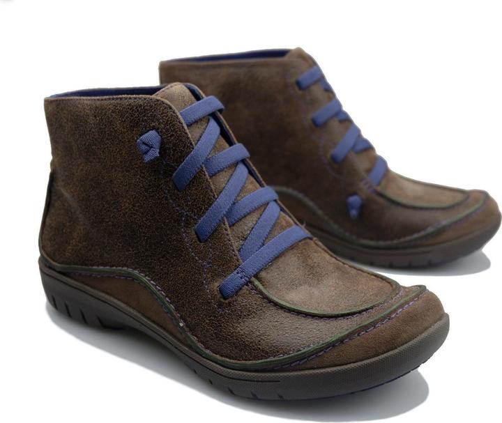 Actual product image Clarks Un Moon (38.5)